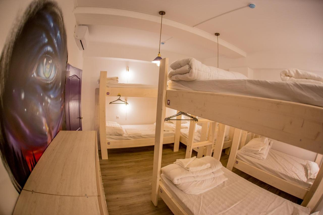 West Point Soul Hostel อัลมาตี ภายนอก รูปภาพ