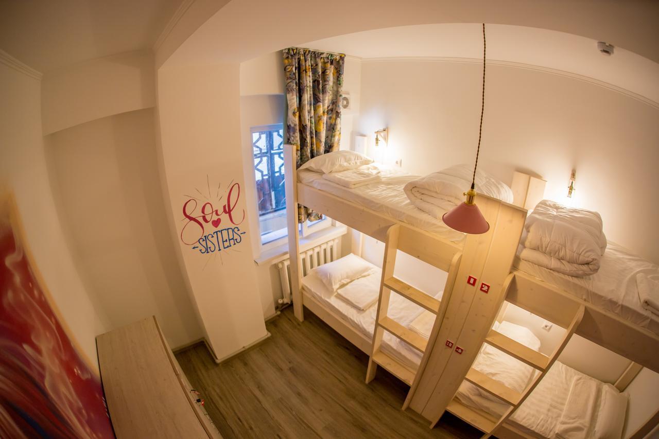 West Point Soul Hostel อัลมาตี ภายนอก รูปภาพ