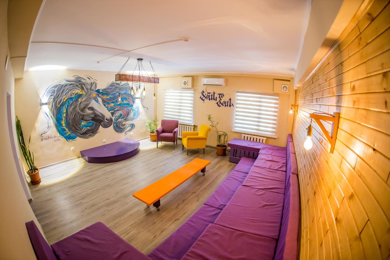 West Point Soul Hostel อัลมาตี ภายนอก รูปภาพ