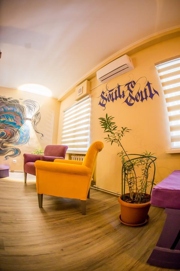 West Point Soul Hostel อัลมาตี ภายนอก รูปภาพ
