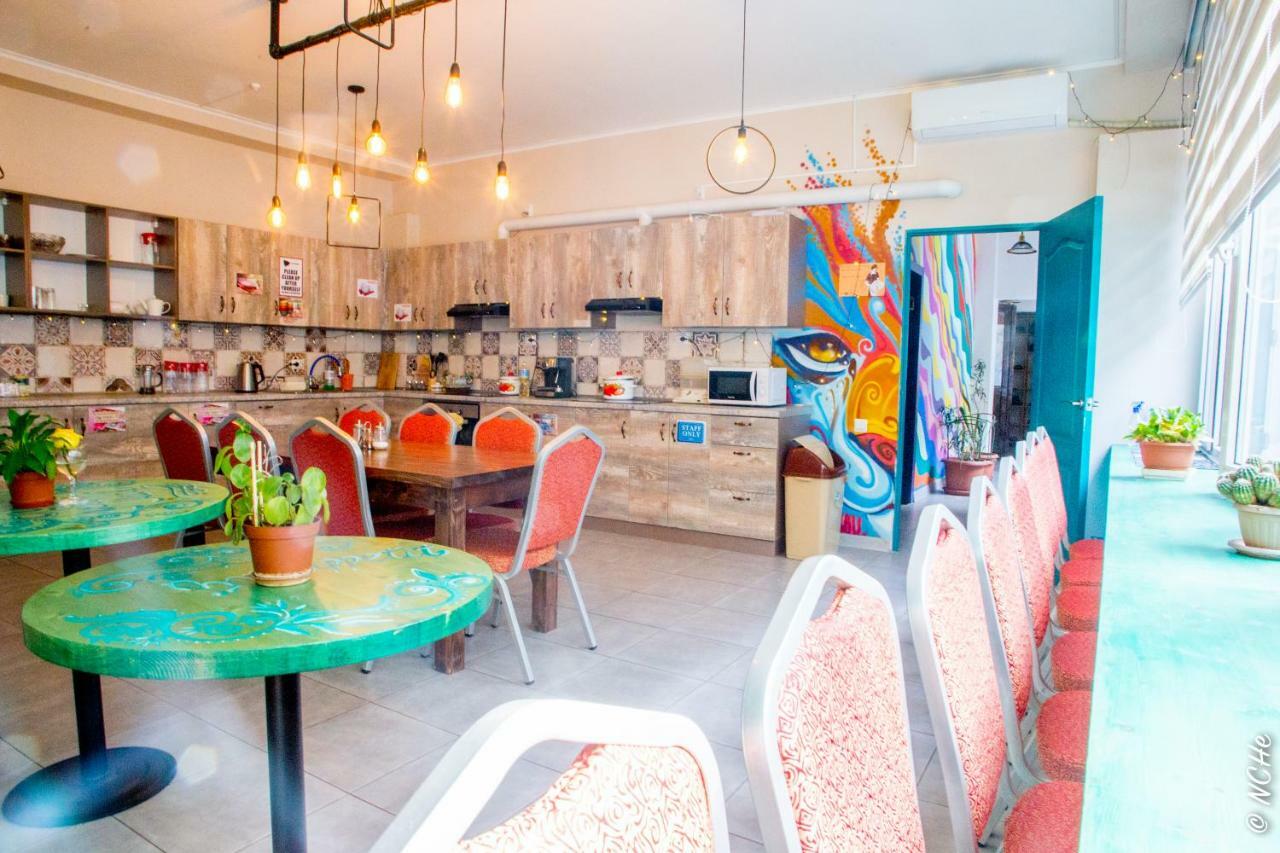 West Point Soul Hostel อัลมาตี ภายนอก รูปภาพ